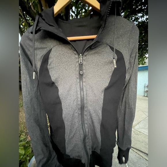 Lululemon Dance studio Jacket Perfect condition, reversible, only worn twice. - Picture 7 of 9